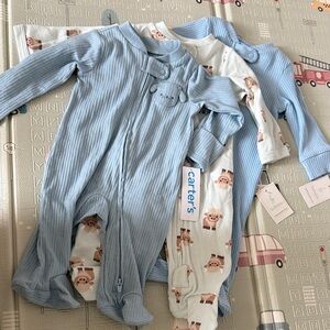 Set of three footies